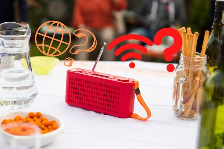 Does DAB Radio Work Over Internet Or Wi-Fi? (What to Know)